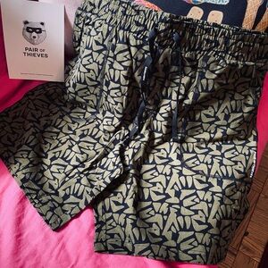 Pair of Thieves Men's Athletic Shorts - Green and Black